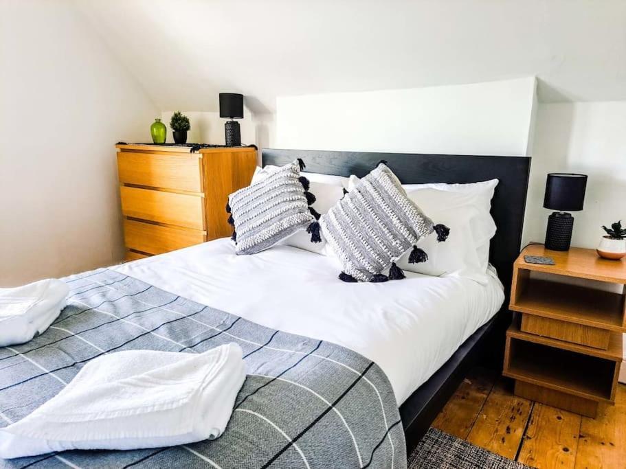 3 Bed Flat Near To Cardiff And Cardiff Bay Διαμέρισμα Εξωτερικό φωτογραφία