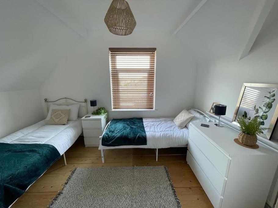 3 Bed Flat Near To Cardiff And Cardiff Bay Διαμέρισμα Εξωτερικό φωτογραφία