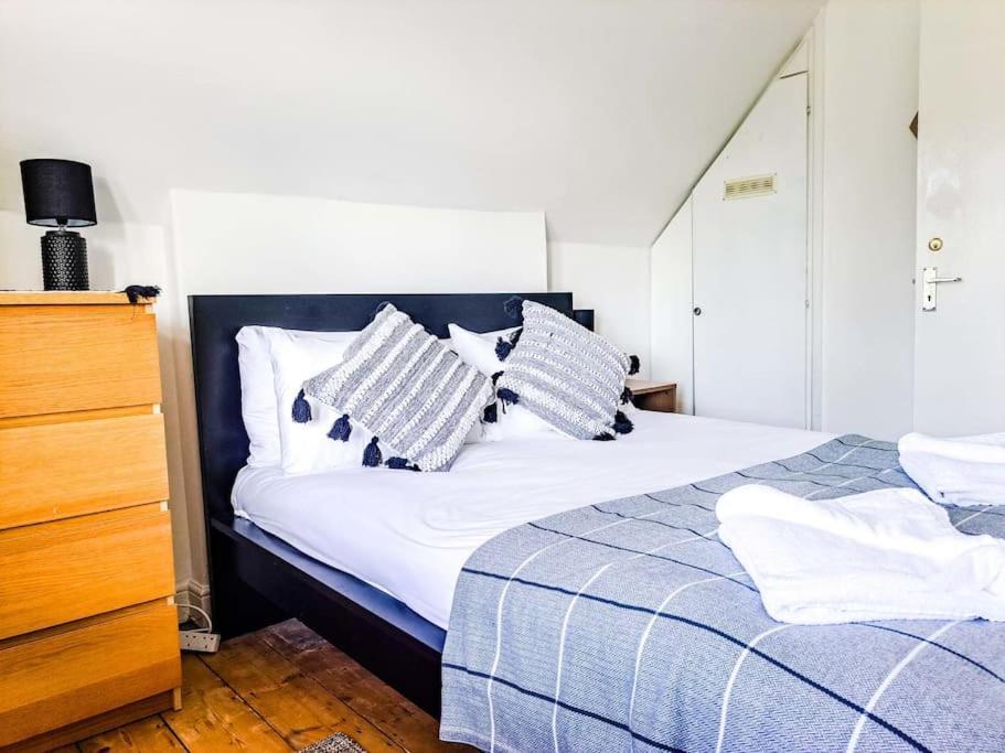 3 Bed Flat Near To Cardiff And Cardiff Bay Διαμέρισμα Εξωτερικό φωτογραφία